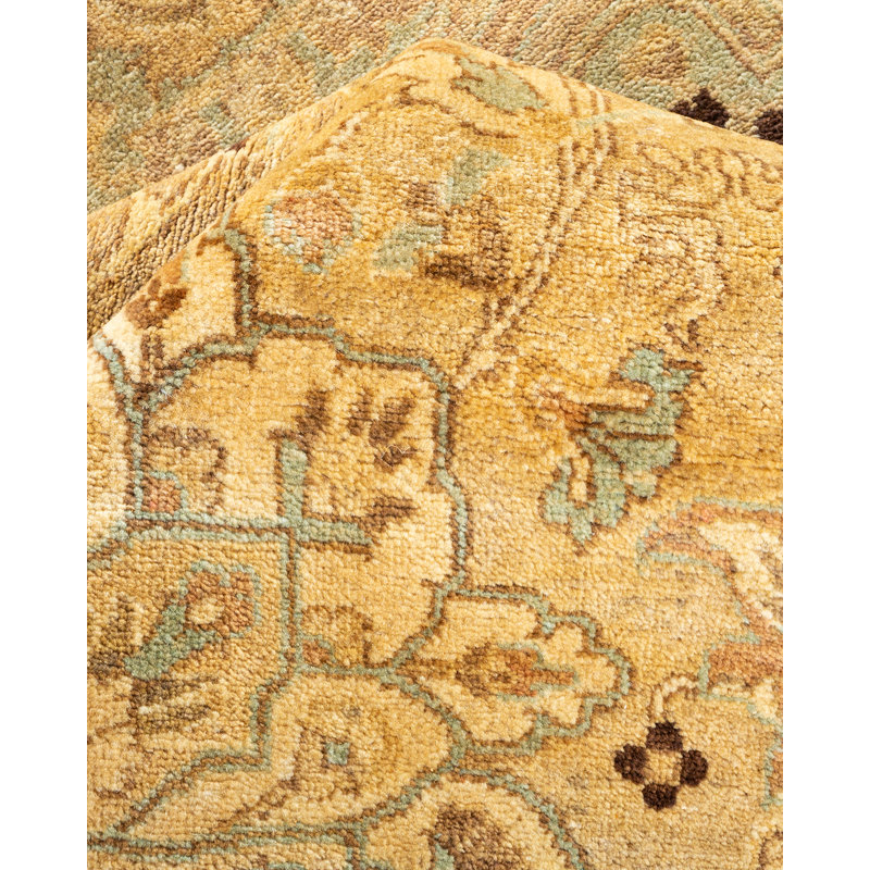 Shatiqua One-of-a-Kind 8' 1" X 10' 4" 2000s Wool Area Rug in Ivory