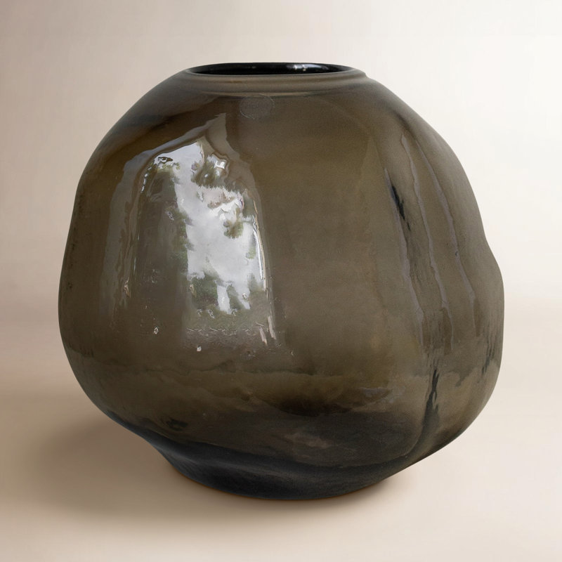 Filia Earthenware Table Vase