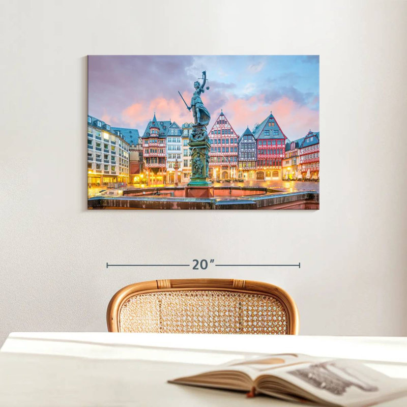 Nicci Romerberg Square, 16" H x 24" W