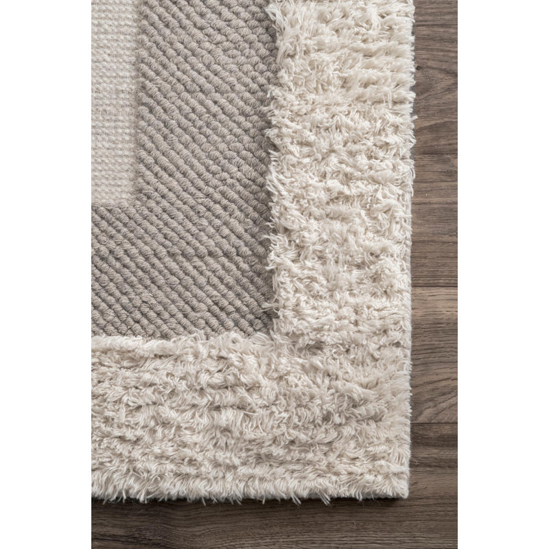 Joan Handmade Wool Ivory/Cream Plush Bordered Area Rug, Rectangle 4' x 6'