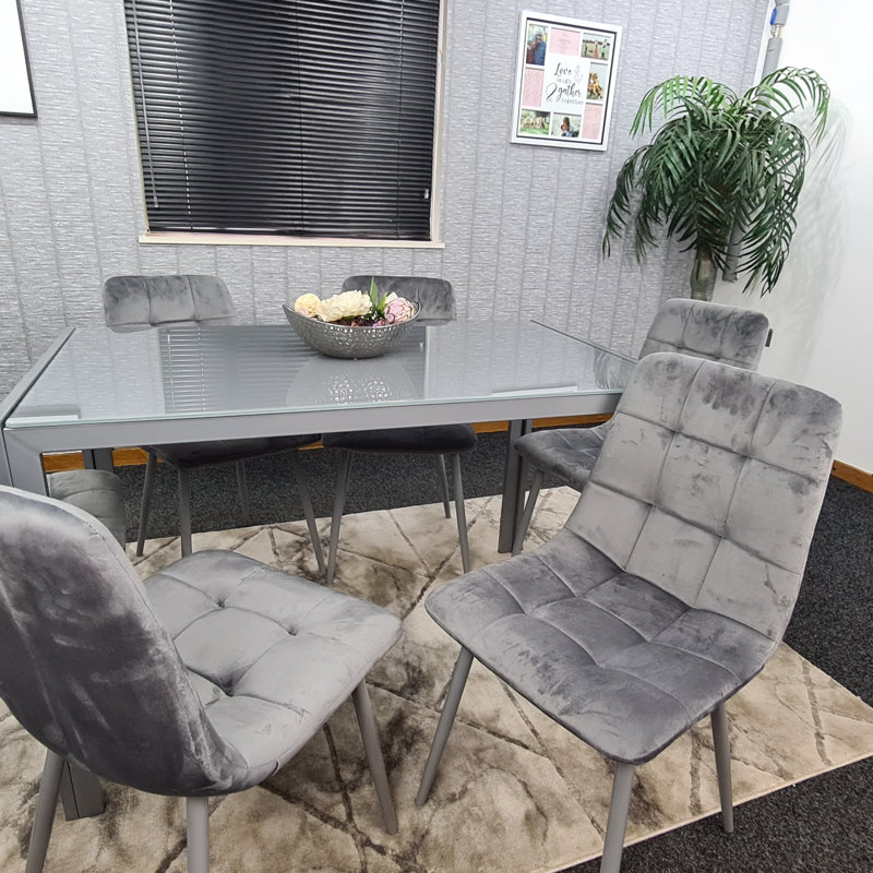Asturias 6 - Person Dining Set
