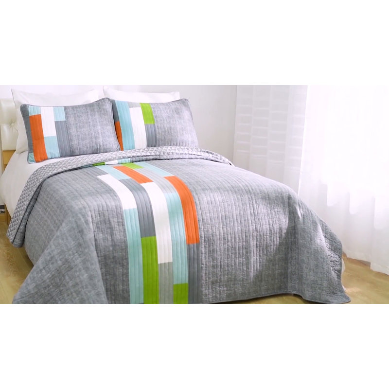 Shelly Twin Gray Cotton Reversible Quilt Set