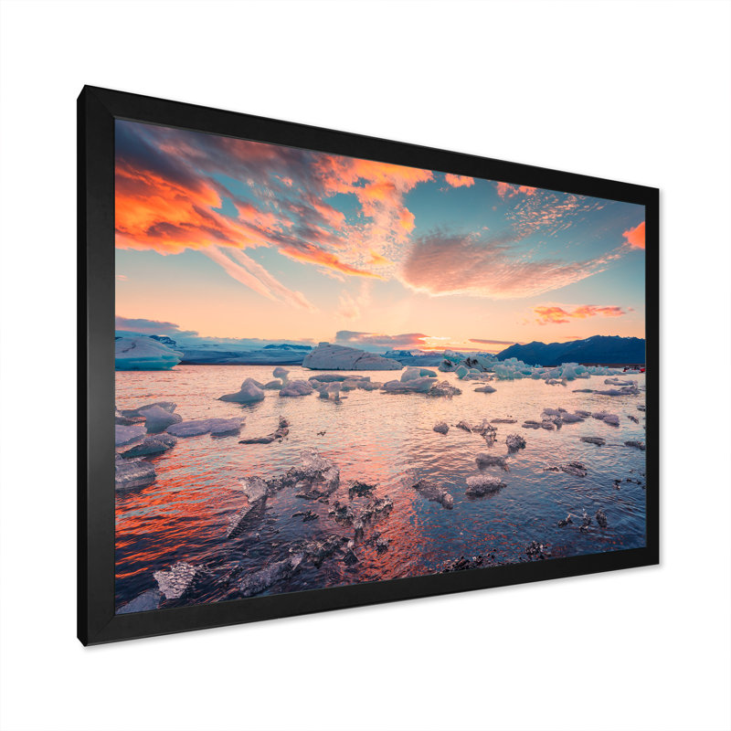 Coucher de soleil sur la mer de l'Alaska sur toile, H 12 po x l 20 po x P 1 po, Cadre photo noir