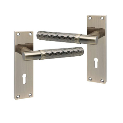 Golden Grace Victorian Design Knurled Diamond Cut Lock Handle on Backplate Antique Brass Finish with 3 Lever Lock - 150mm x 40mm