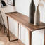 Console en bois massif de style américain.-636585119