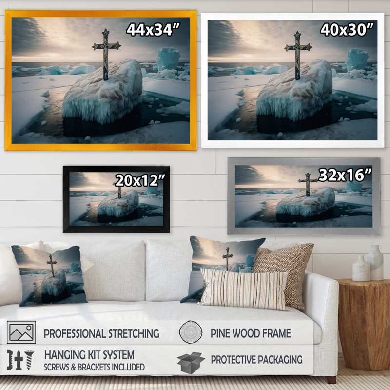 Croix religieuse dans l'océan Arctique II - reproduction sur toile, H 24 po x l 32 po x P 1 po