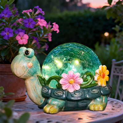 Nathoo Animals Glass Garden Statue