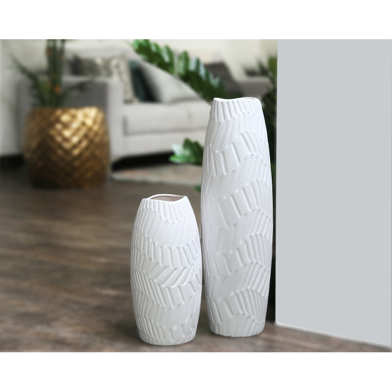 Vase de plancher gravé en vagues Lisdale, H 23,25 po x l 7 po x P 7 po