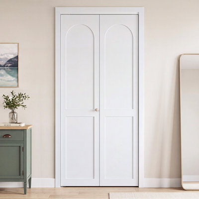 Porte pliante en bois manufacturé arqué blanc apprêté avec quincaillerie incluse