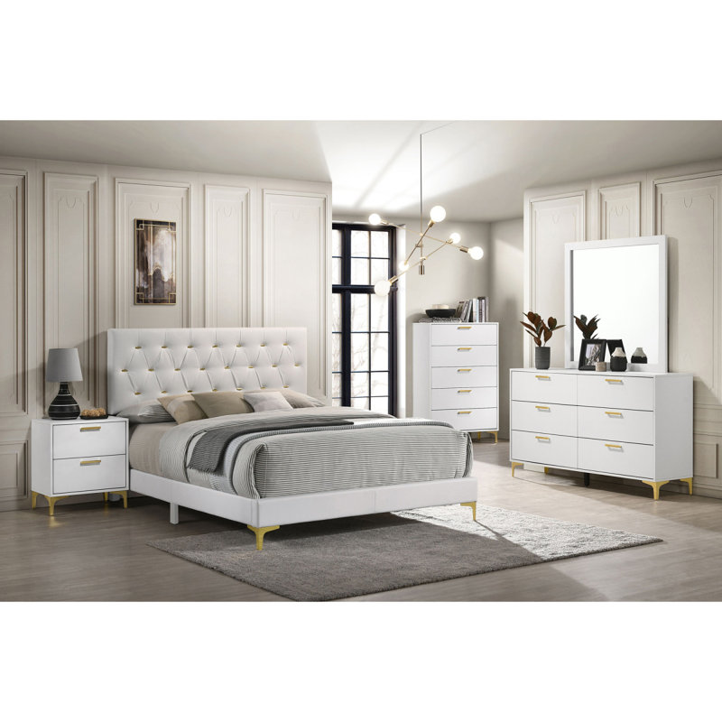 Ensemble de chambre avec grand lit 5 pièces James White, Cinq pièces : Lit, table de chevet, 2 commodes, m, Grand lit