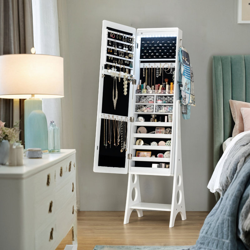 Armoire à bijoux