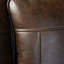 Chaise cloutée en similicuir-226486889