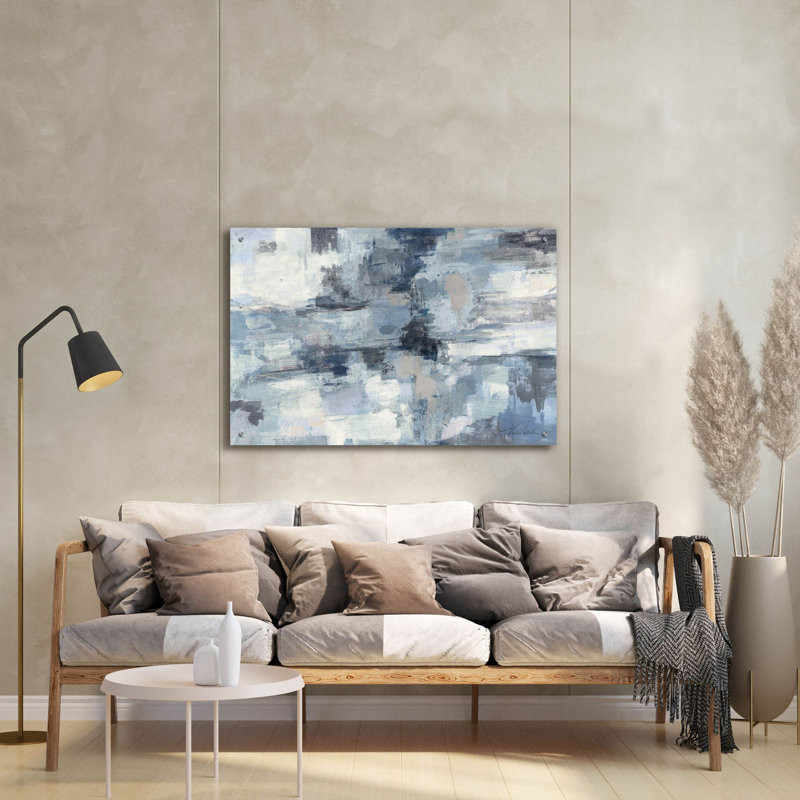 «In The Clouds Indigo and Gray» par Silvia Vassileva, art mural en verre acrylique, H 24 po x l 36 po x P 0,2 po