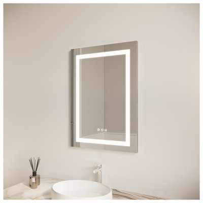 Armoire à pharmacie encastrée à DEL à intensité variable H 26 po x l 20 po avec miroir antibuée et contrôle tactile, aluminium argenté