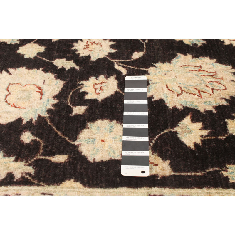 Tapis décoratif en laine noué à la main de conception unique 5 pi 2 po x 7 pi 7 po Ivoire