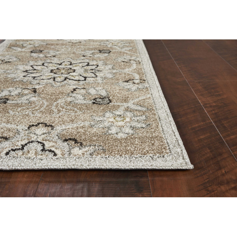 Tapis beige / noir en polypropylène à motif floral fabriqué à la machine 7 pi 7 po x 10 pi 10 po Arloene, 1 x 79 x 114 pouces