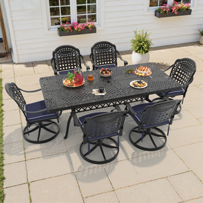 Ensemble de salle à manger ovale pour patio 6 personnes (81,89 po L) avec trou pour parasol, 6 chaises pivotantes, coussins bleus