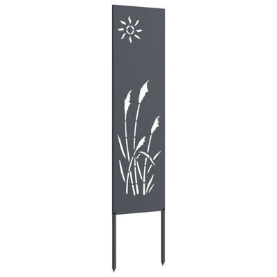 140cm H x 50cm W Fence Panels Included