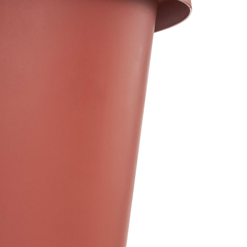 Pot à fleurs en plastique