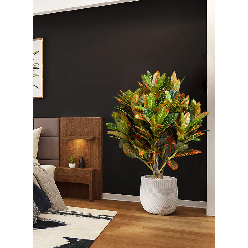 Arbre à feuillus artificiel 31 po en pot