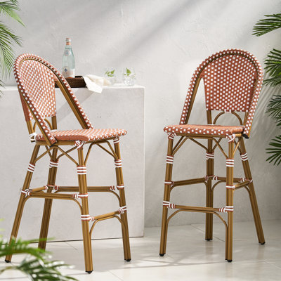 De 2 chaises d'extérieur françaises - hauteur de 29,5 po, rouge rouille / blanc, cadre en aluminium avec finition pour le plaisir d'inspiration pe, rouge et blanc, jardin