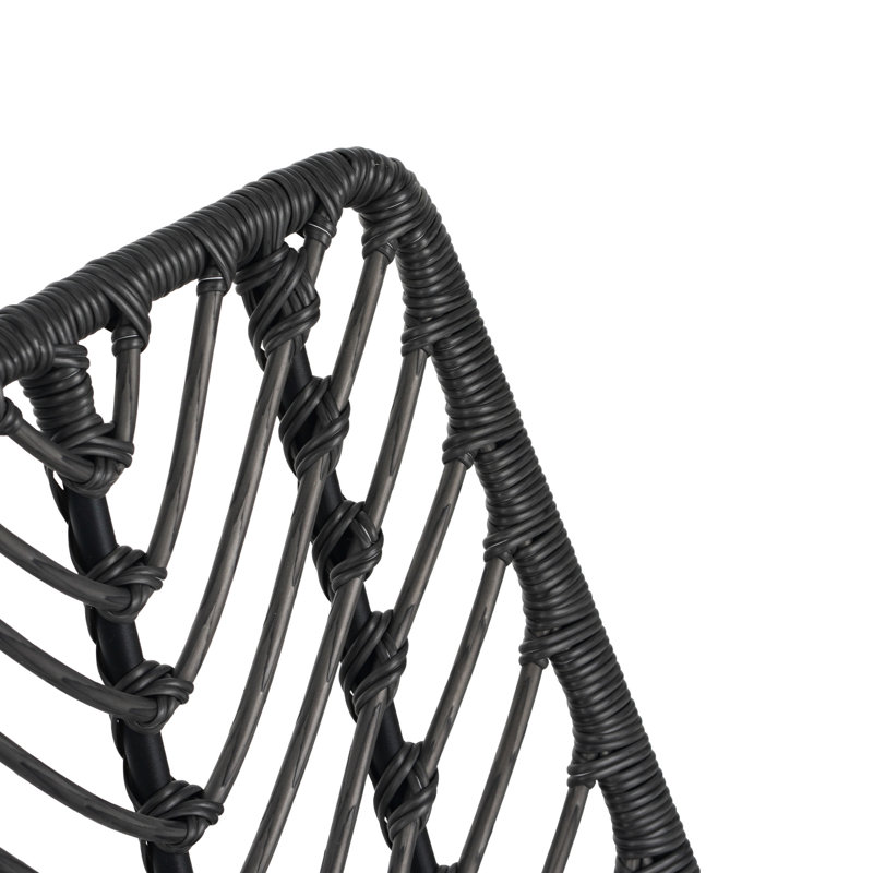Chaise avec 2 coussins gris pour le divertissement extérieur - transitionnel, assemblage de jardin et utilisation de style transitionnel, eau, requis