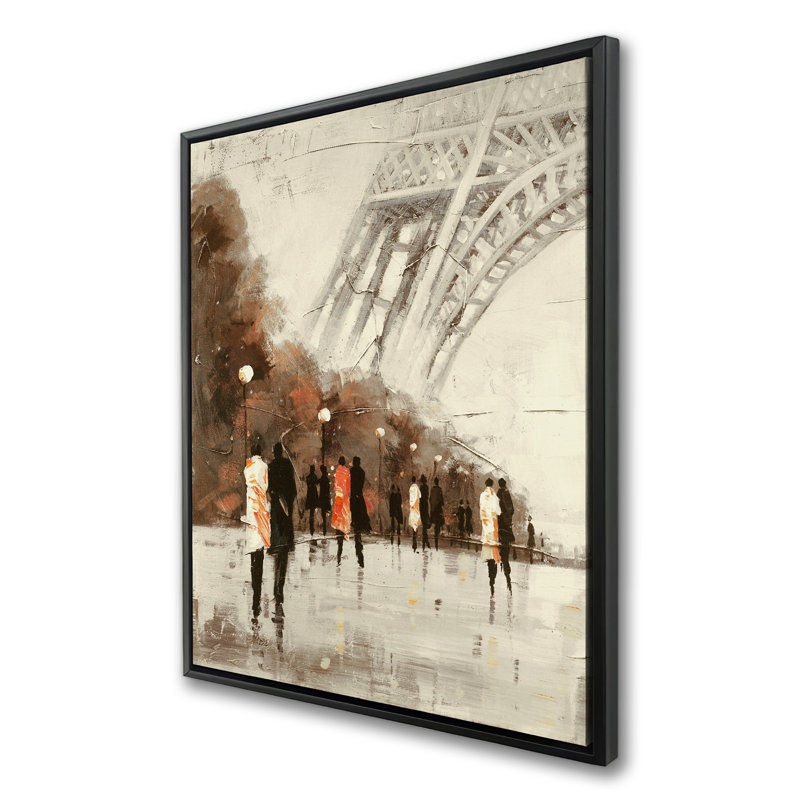 «People Walking Near the Eiffel Tower», reproduction d'art sur toile encadrée