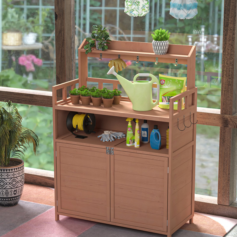 Grand poste de travail extérieur avec armoire et surface de travail avec crochets de rangement en bois de sapin massif