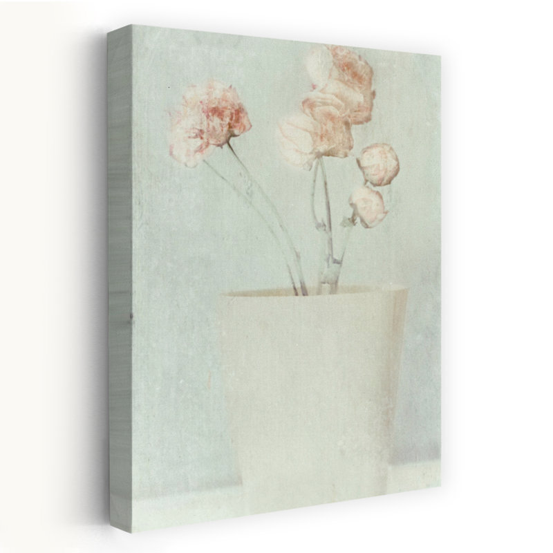 Douces fleurs délavées, impression délicate de fleur romantique romantique, 60" H x 40" W