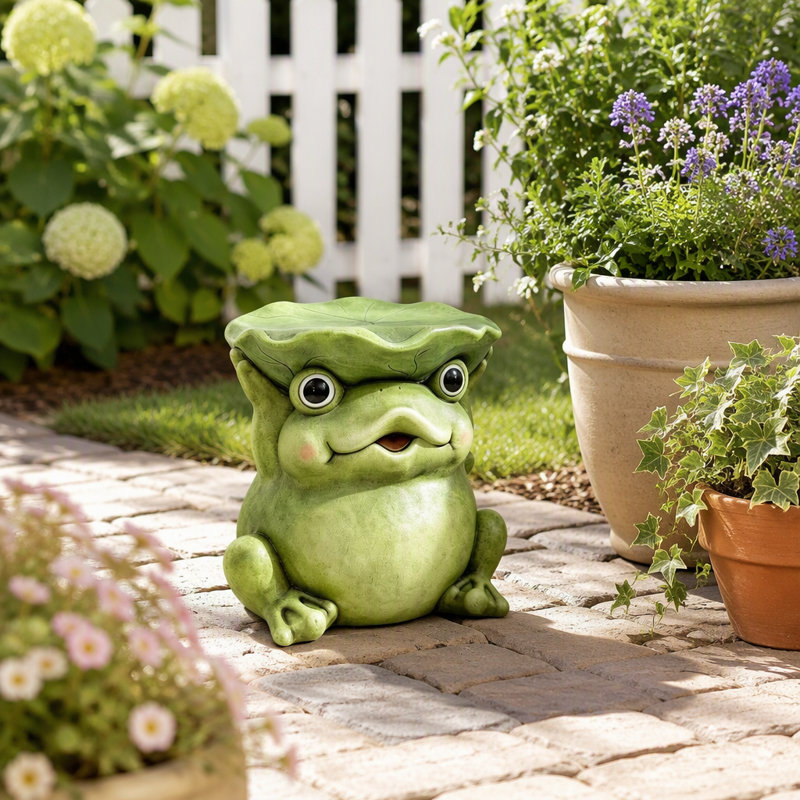Adorable statuette de grenouille coiffée d'un chapeau en feuille de lotus, figurine décorative animal de dessin animé, sculpture ornementale pour jardin extérieur, porche, pelouse, terrasse, allée.