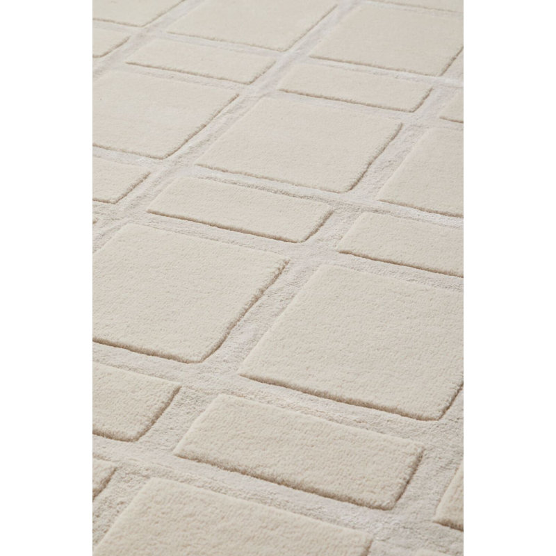 Area Rug in Beige, Rectangle 6'5" x 10'