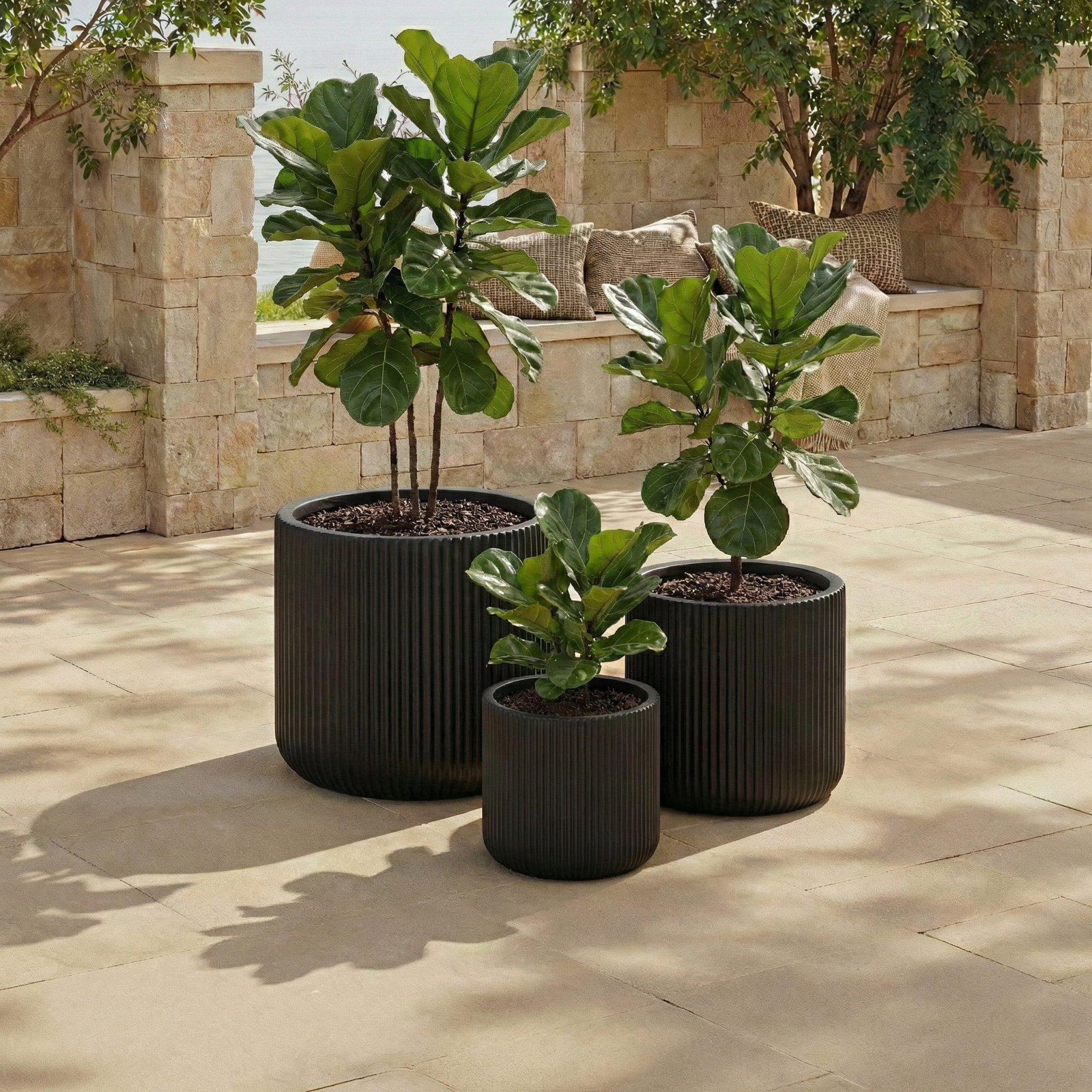 18" Pot Planter, Black