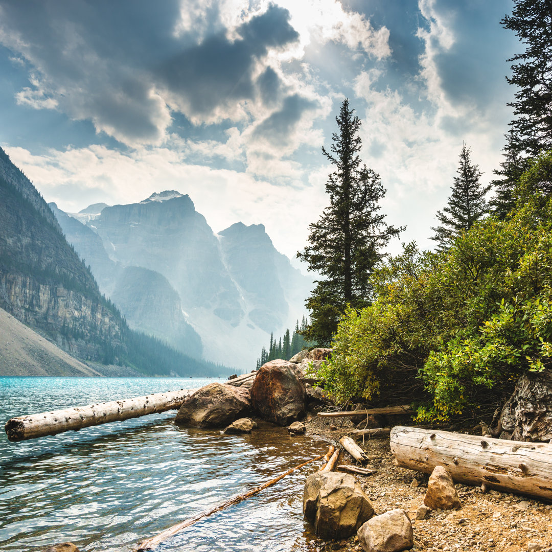 Moraine Lake In Banff National Park - Kanada von Franckreporter - Drucken