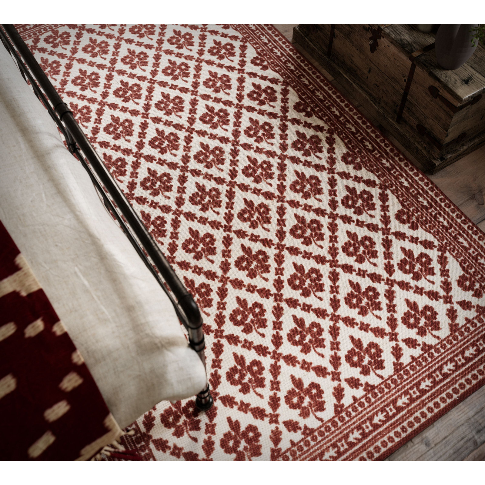 Anders Rust Floral Wool Rug, Rectangle 9'9" x 12'6"