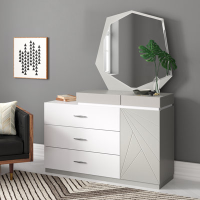 Mcilwain 5-Drawer High Gloss Dresser