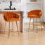 Tabouret de bar luxueux en velours avec dossier ondulé à la main, base chromée dorée et repose-pieds pour îlots de cuisine élégants