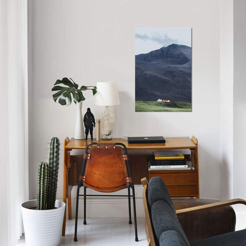 « rural islande i » par luke anthony gram, reproduction d’impression sur toile tendue, H 18 po x l 12 po x P 1,5 po