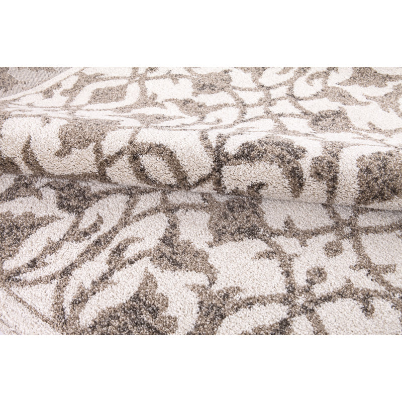 Janayra Geometric Indoor Rug, Rectangle 5'3" x 7'3"