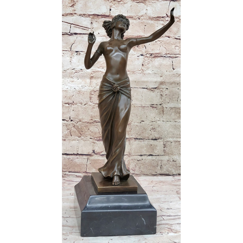 Figurines et sculptures Tayshawna