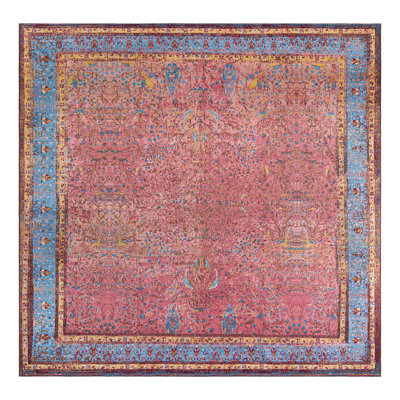Indoor/Outdoor Traditional Area Rug