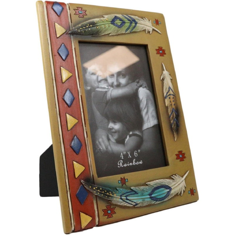 Figurine Brendell, H 8,75 po x l 6,5 po x P 0,5 po