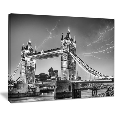 " Majesty Of Tower Bridge London "
