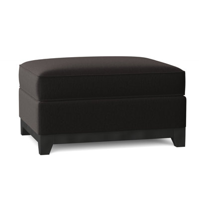 Brünhild Upholstered Ottoman