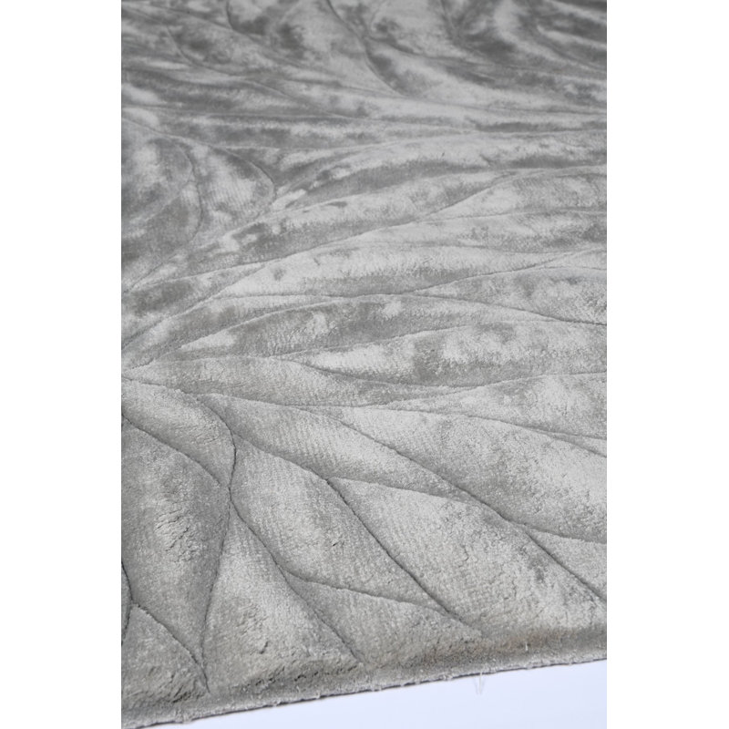 Hibiki Silver Area Rug, Rectangle 7' x 10'