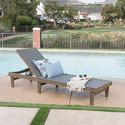 Chaise longue