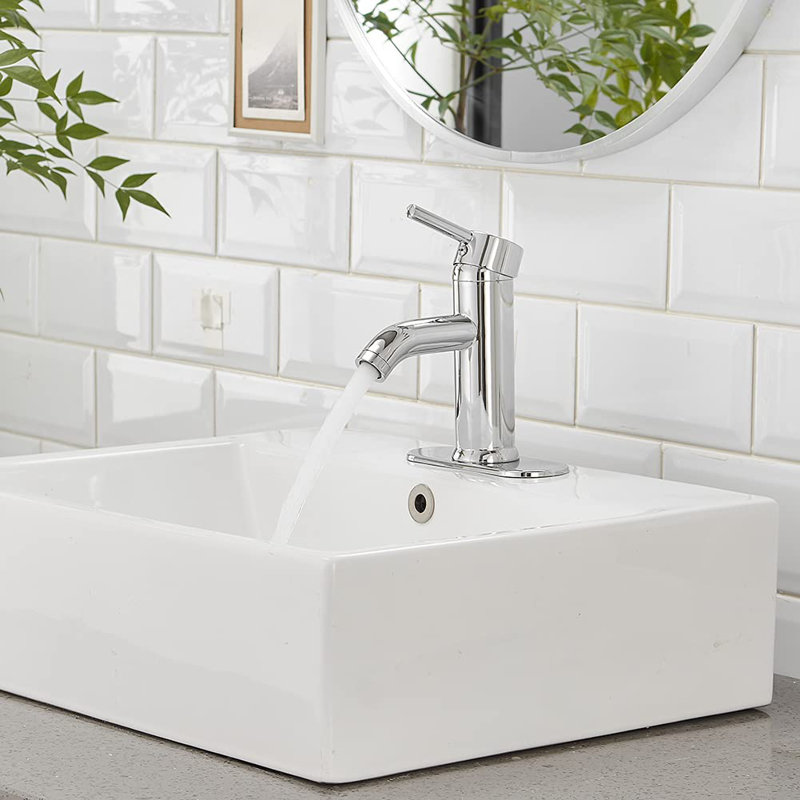 Single-handle Bathroom Faucet with Drain Assembly, Chrome
