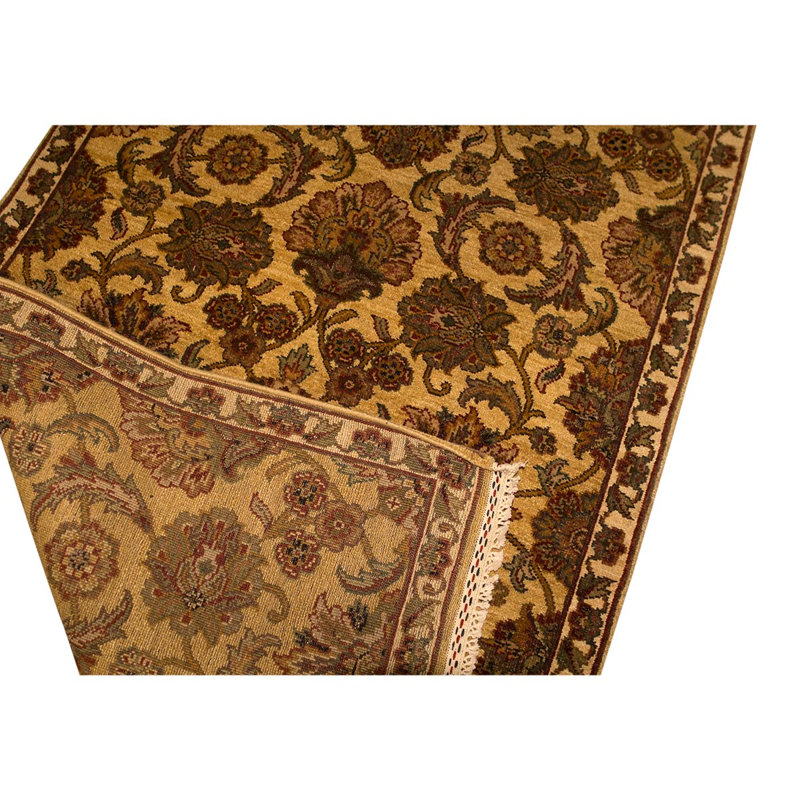 Oriental Area Rug in Ivory