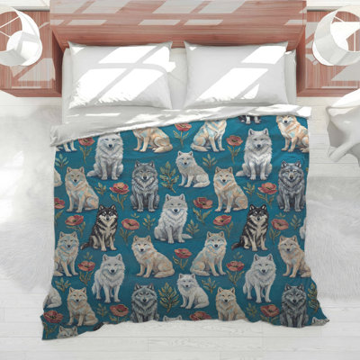 Patterned Wolves And Flowers Comforter