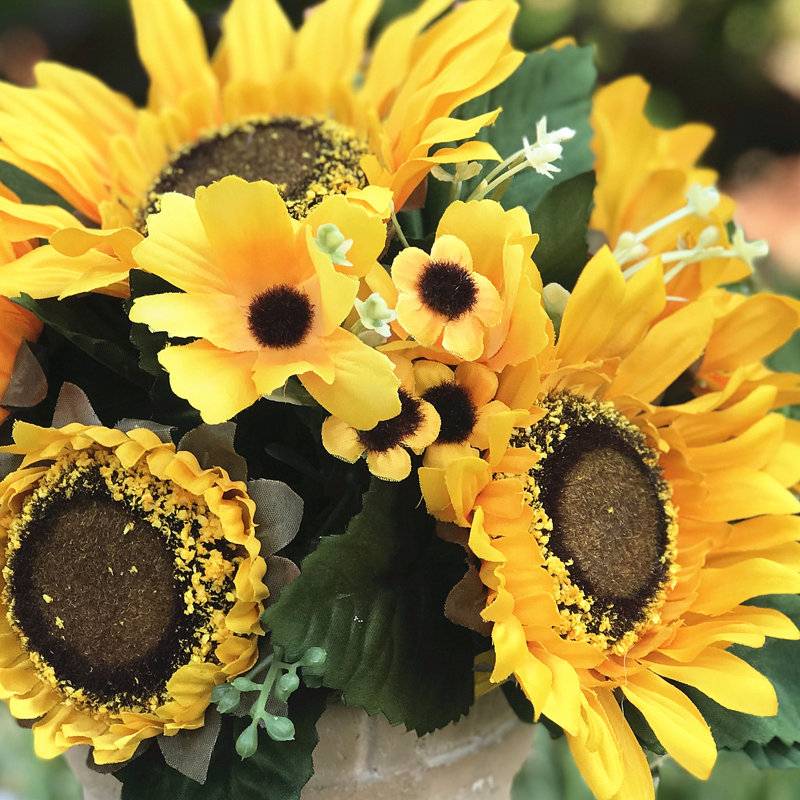 Tournesol artificiel en pot