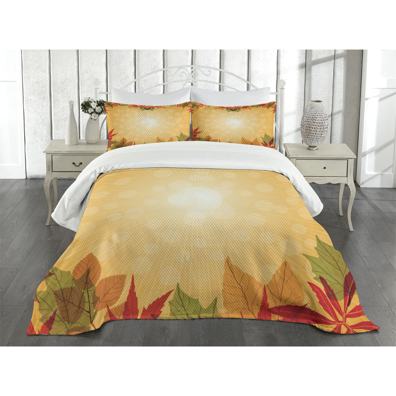 White Quilted Queen Bedspread Set with Pillow Shams